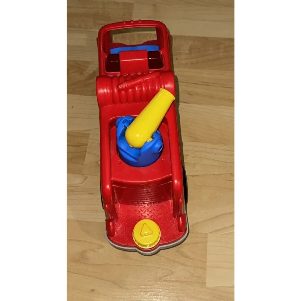 Fisher Price Little People Fire Truck‎ with 2 Firefighter Figures Mattel